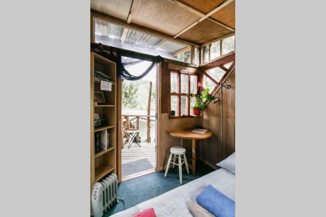 The Treehut At The Rabbithole, Upper Hutt Hotel Akatarawa Bagian luar foto